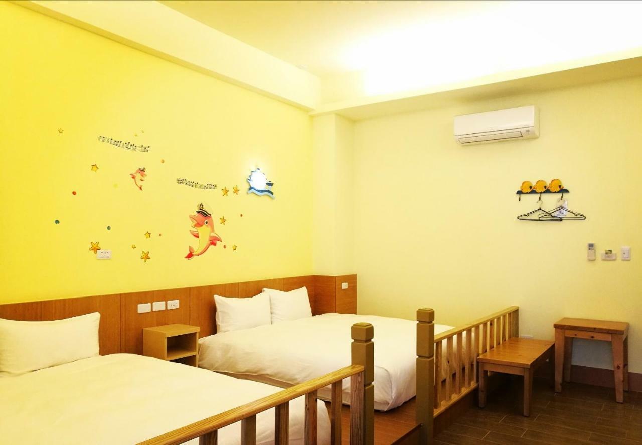 Love Ocean & Happy Bay Homestay Donggang Bagian luar foto