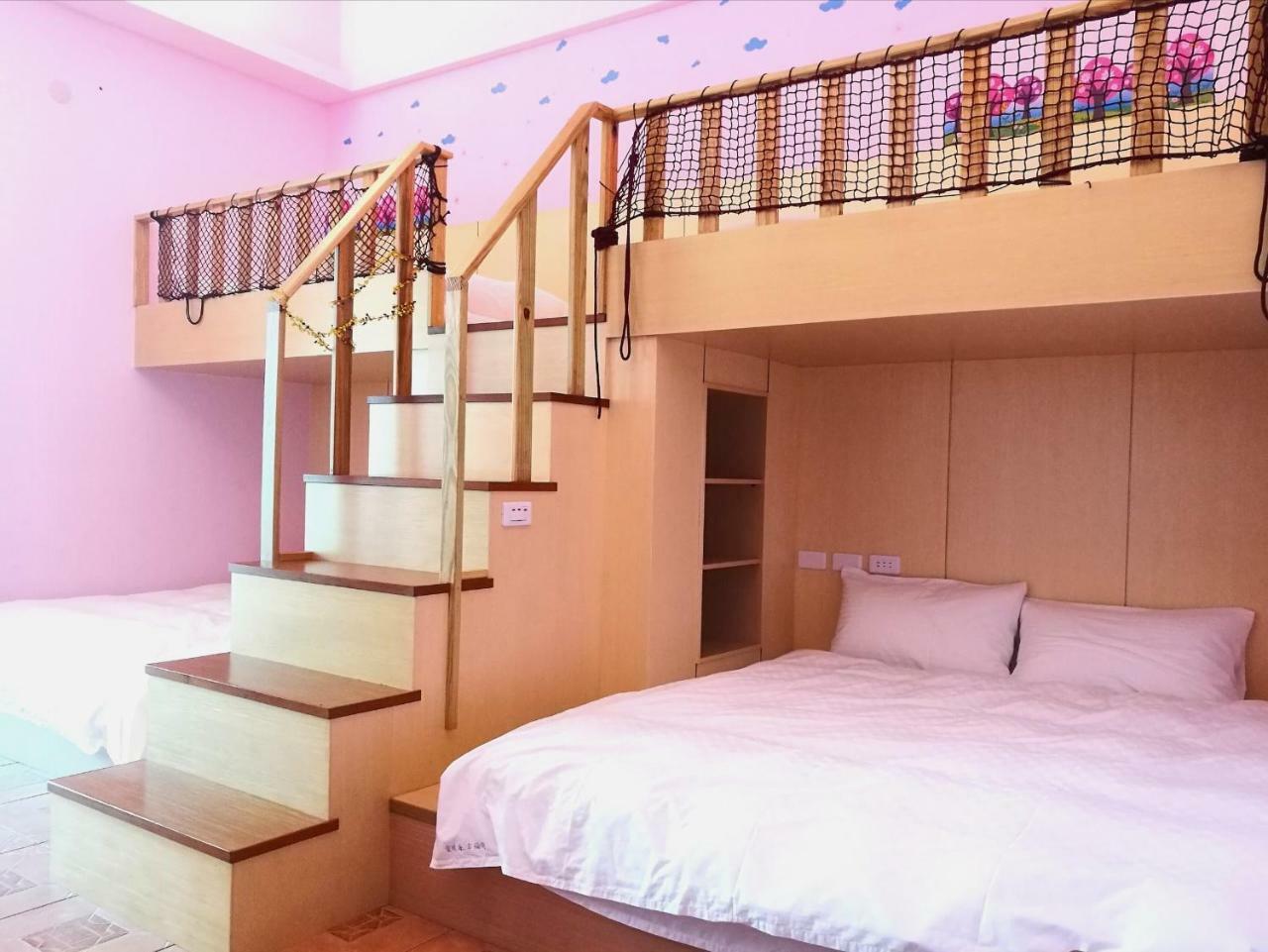 Love Ocean & Happy Bay Homestay Donggang Bagian luar foto